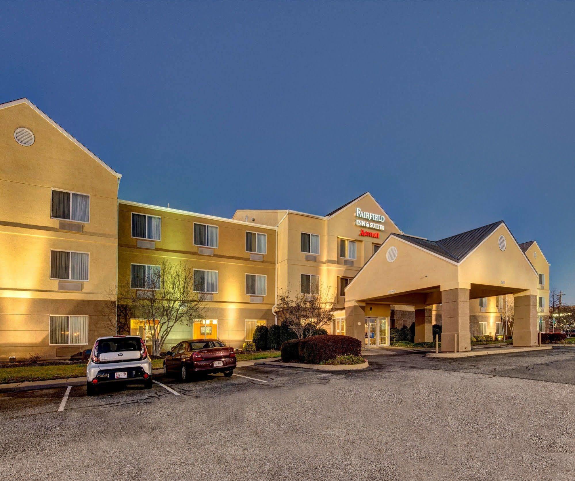 Fairfield Inn And Suites By Marriott Potomac Mills Woodbridge Exterior foto